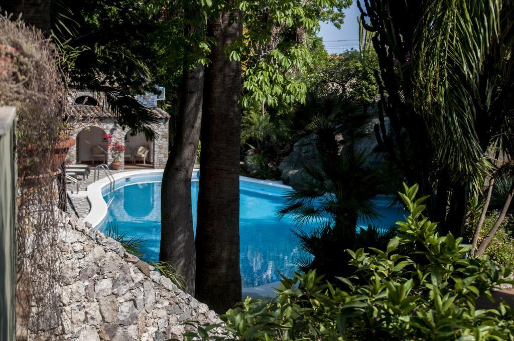 B&B La Villa Giardini Naxos Eksteriør bilde